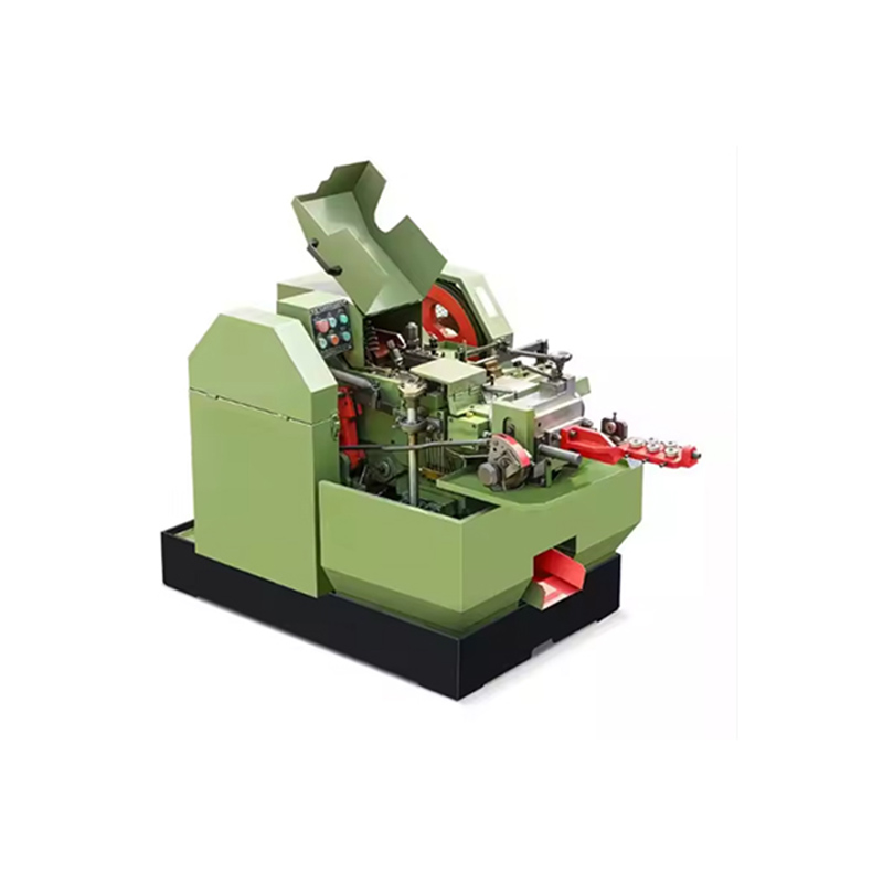 Hvordan opnår en koldformningsmaskine med en nittedel højpræcisionsproduktionseffektivitet?